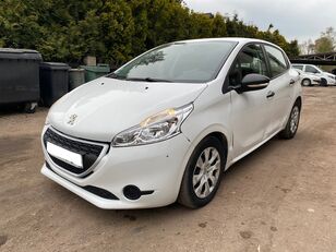 хэтчбек Peugeot 208