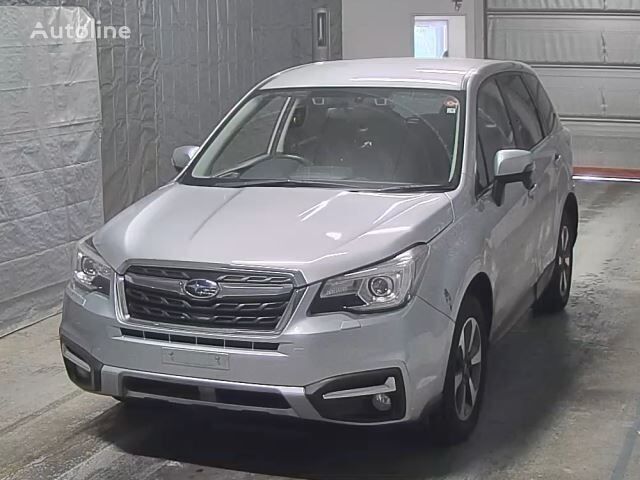 кроссовер Subaru FORESTER