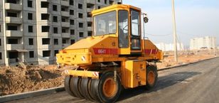 новый пневмоколесный каток АМКОДОР 6641