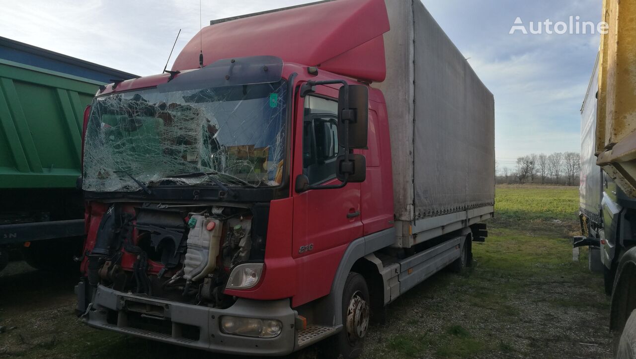 тентованный грузовик Mercedes-Benz ATEGO 816 L после аварии